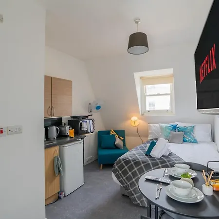 Small Private Studio Rooms In The Heart Of Angel